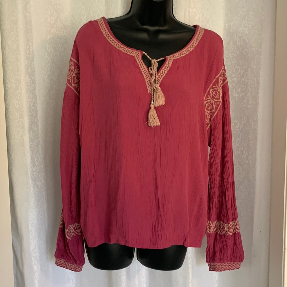 Mudd Women's Rose Red Embroidered Tassel Tunic